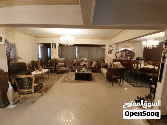 200 m2 3 Bedrooms Apartments for Sale in Cairo Heliopolis
