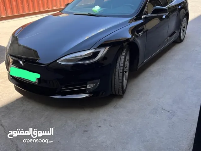 Tesla Model S 2017 in Irbid