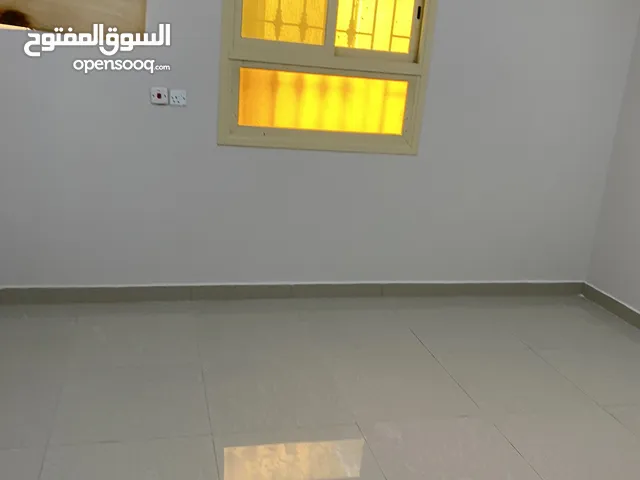 300 m2 More than 6 bedrooms Apartments for Rent in Al Hofuf Al Salmaniyah North