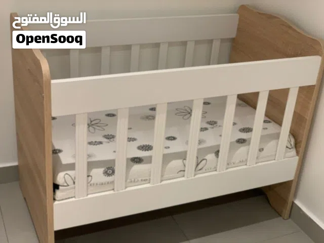 سرير اطفال جديد