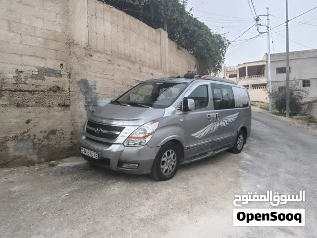 2015 هيونداي H1 GLS