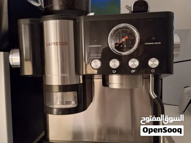 ماكينة قهوة لبريسو مايسترو (Le Presso) اشتريت الجهاز ب 2000 سوف ابيعه ب 1000