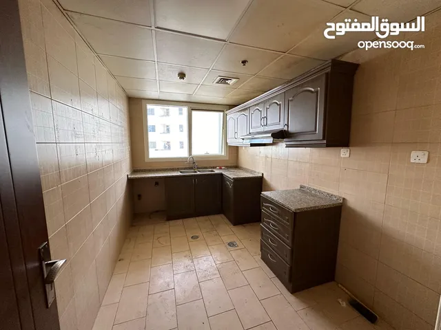 1300ft 2 Bedrooms Apartments for Rent in Sharjah Al Qasemiya