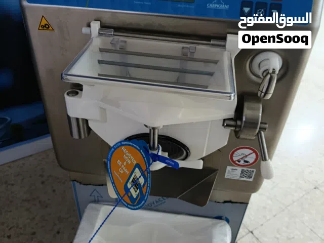 للبيع ماكينات ايس كريم ايطاليه كربجياني