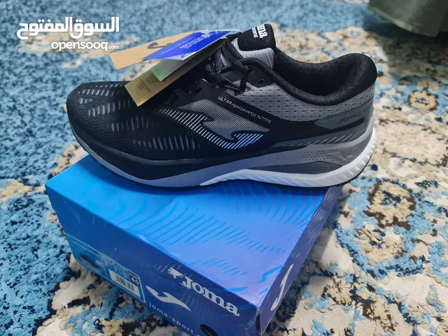 حذا رياضي جديد الاصلي ماركة Joma