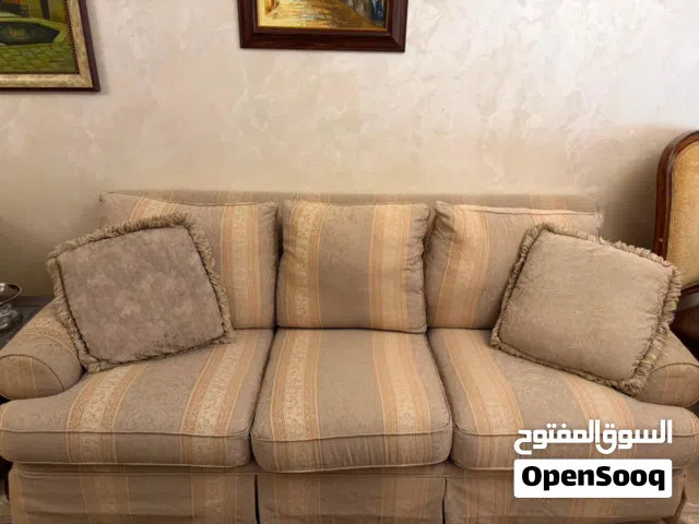 كنب ثلاثية