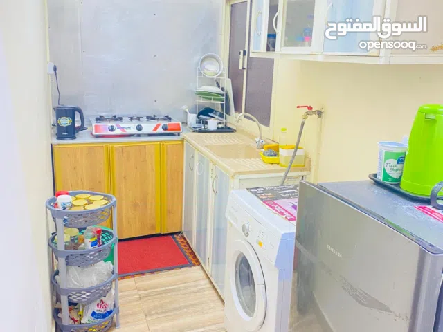 MODIFY : LOOKING KERALA EXE BACHELOR 1BHK FLAT SHARING AVAILA HAMAD TOWN Roundabout 1 From JAN 1st