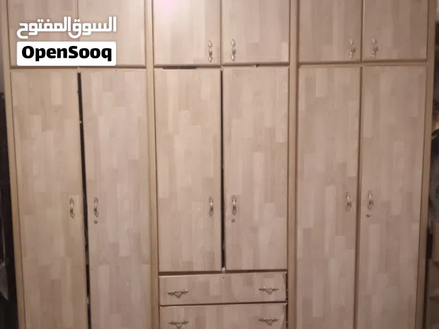 خزاين ملابس