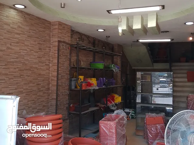 محل تجاري بمنطقة حيوية
