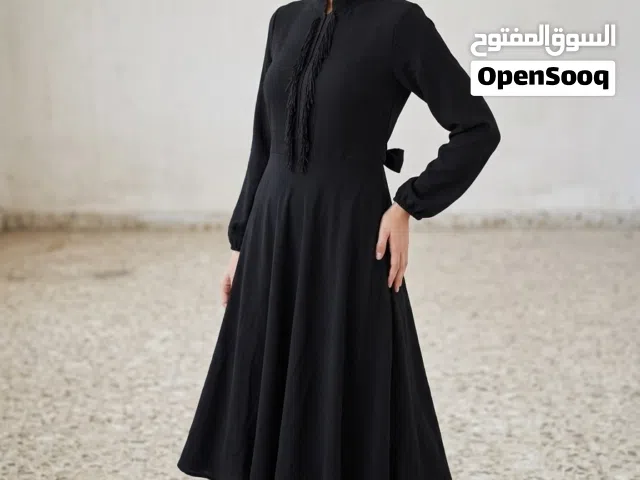 عرض على ملابس محرم