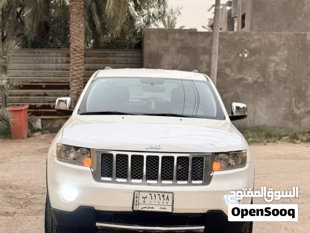 2012 جيب جراند شيروكى Laredo