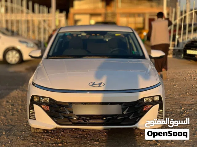 2025 هيونداي اكسنت Limited