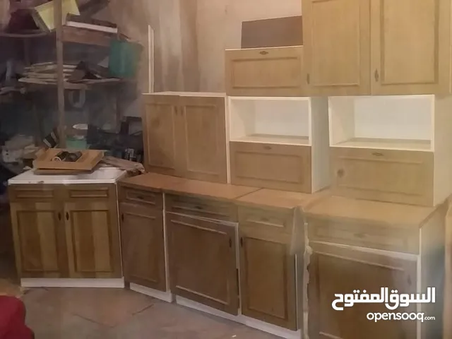 مطبخ مجهز من الخشب نوع الرفيع