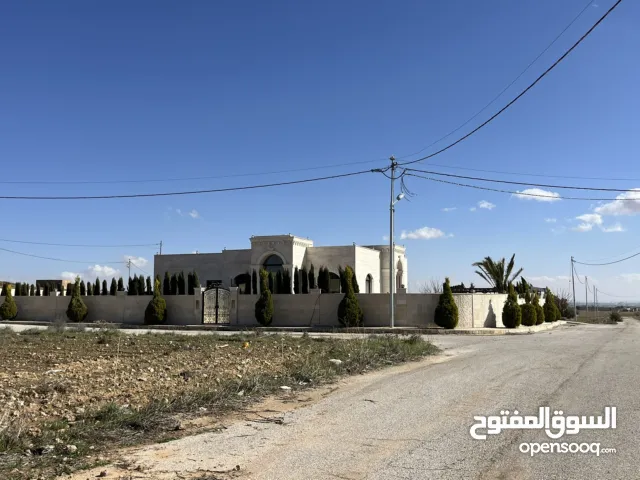 ارض للبيع في جلول قريبة من طريق المطار وطريق مادبا وكينجز أكاديمي سكن ج من المالك مباشرة