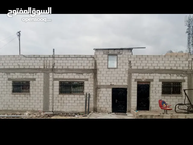 190m2 4 Bedrooms Townhouse for Sale in Zarqa Al Sukhneh