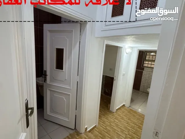 ‏شقة للإيجار أبو نصير حي الضياء جزء من منزل وليس إسكان