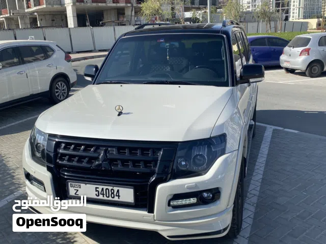 2020 ميتسوبيشي باجيرو GLS