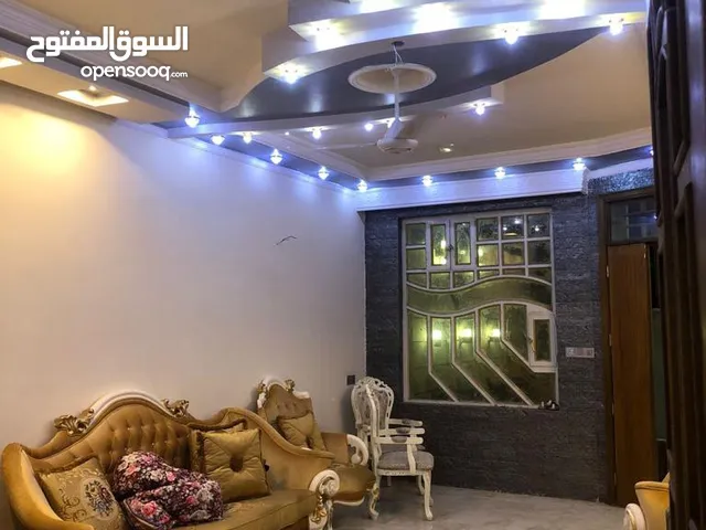 240 m2 4 Bedrooms Townhouse for Rent in Baghdad Zayona