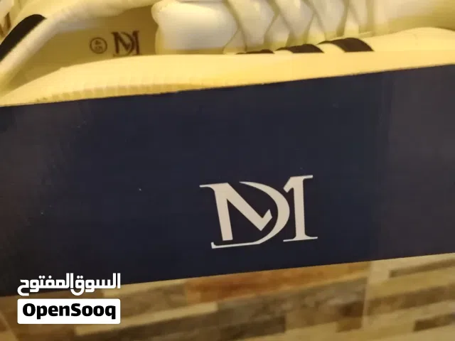 البوت مريح وبخدم وجميل