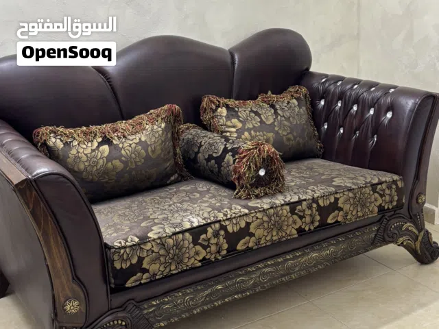 طقم كنب نضيف جداً