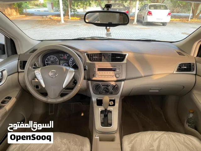 Nissan Tiida Hatchback 1.6Ltr 2015 (White)