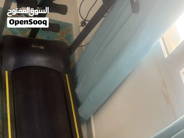 ألة مشي  نضيفه