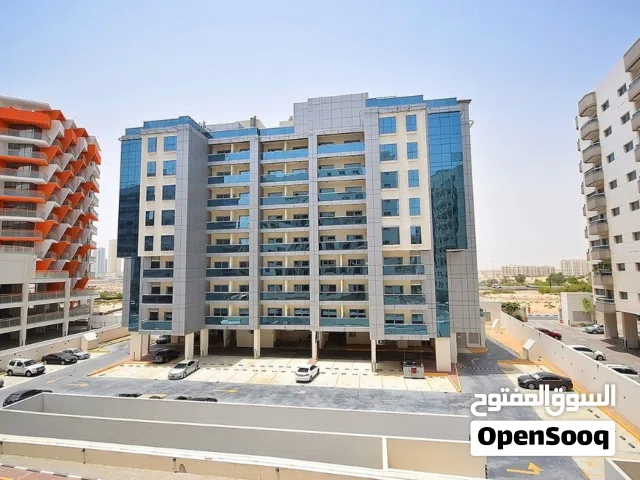 للبيع شقة ممتازة في قلب مدينة دبي مقابلزجامعة زايد و بجوار واحة دبي للسيلكون مباشرة