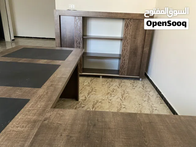مكتب مستعمل