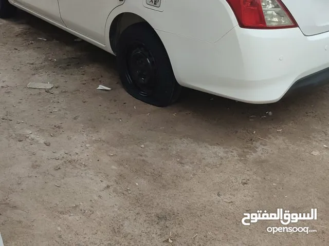 Used Nissan Sunny in Basra