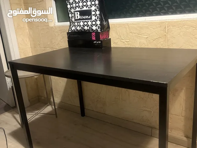 طاولة خشب ايكيا