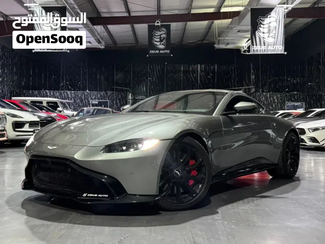 2019 استون مارتن فانتاج Standard