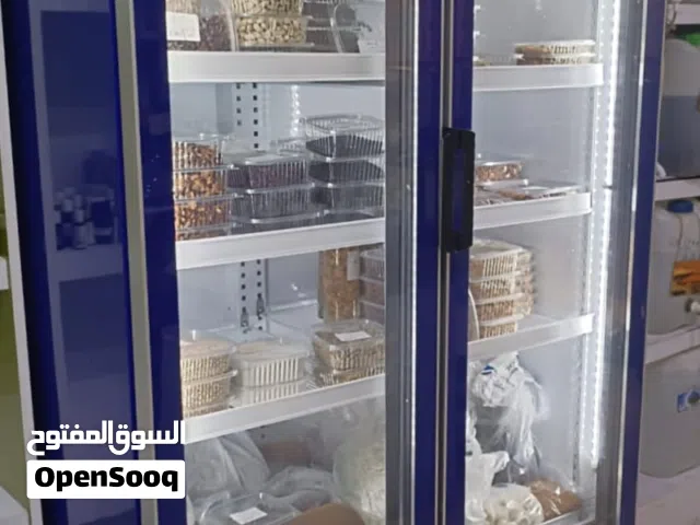 2 door chiller,good condition ,made in Thailand,high quality  ثلاجة عرض ،نظيف