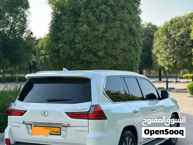 2017 لكزس LX LX 570