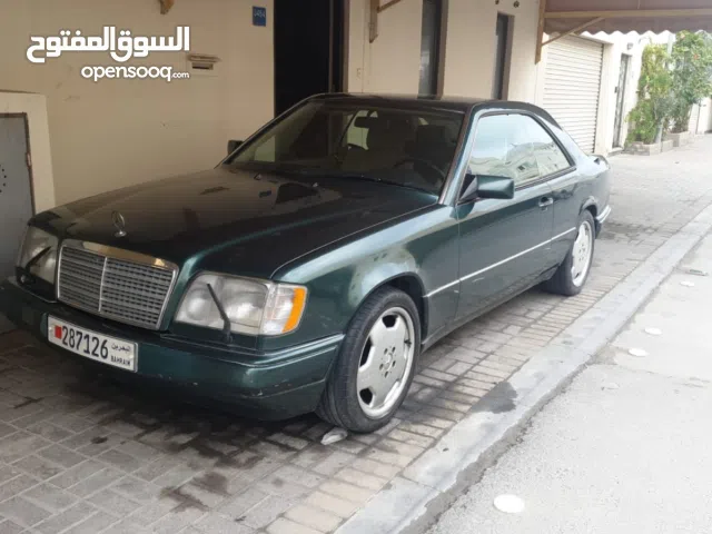 مرسيدس C124 / 220 موديل 1995