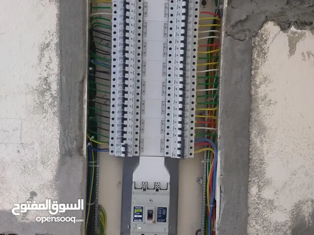 كهربائي مصري تأسيس تشطيب مباني فلل وصيانة واصلاح جميع الأعطال