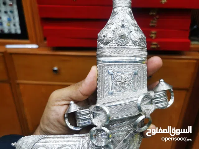 خنجر سعيدية وزراف هندي عمر 13 الى 17