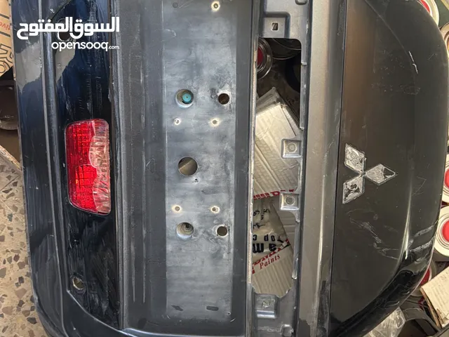 غطاء سبير باجيرو 2017 للبيع