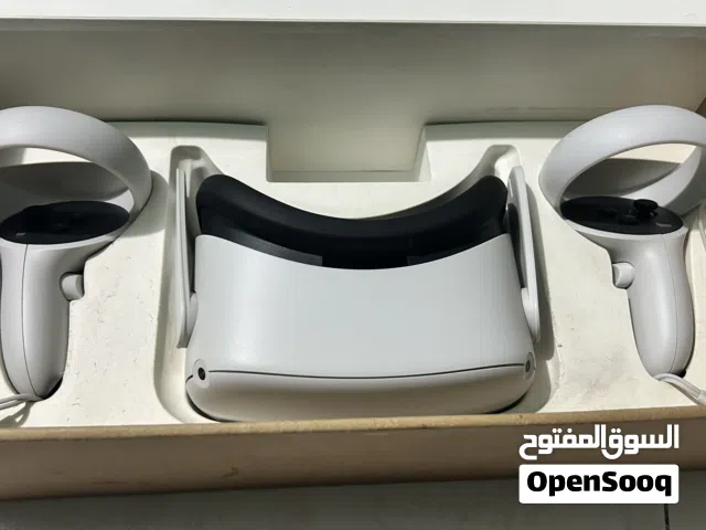 للبيع نظارة واقع افتراضي Meta Quest 2 سعة 128GB بحالة كالجديدة