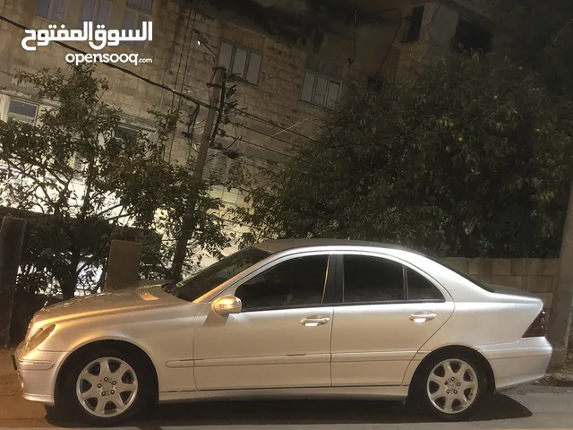 مرسيدس c203 اصل عمومي موديل 2006 بحالة ممتازة للبيع عالكاش فقط