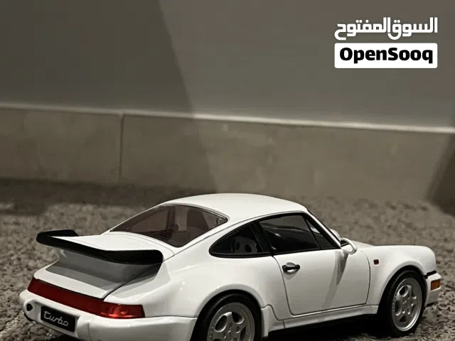 مجسّم سيارة بورش للبيع