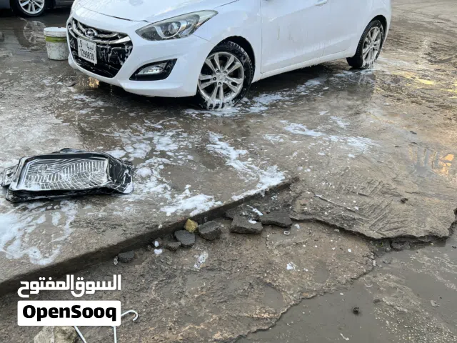 هونداي i30 الدار رقم صاحب السيارة في الإعلان