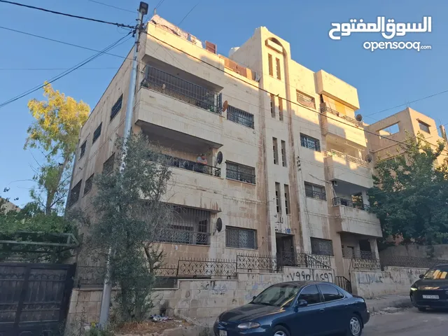 شقه بالرصيفه