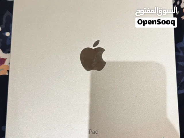 Apple iPad Air 4 64 GB in Dhofar