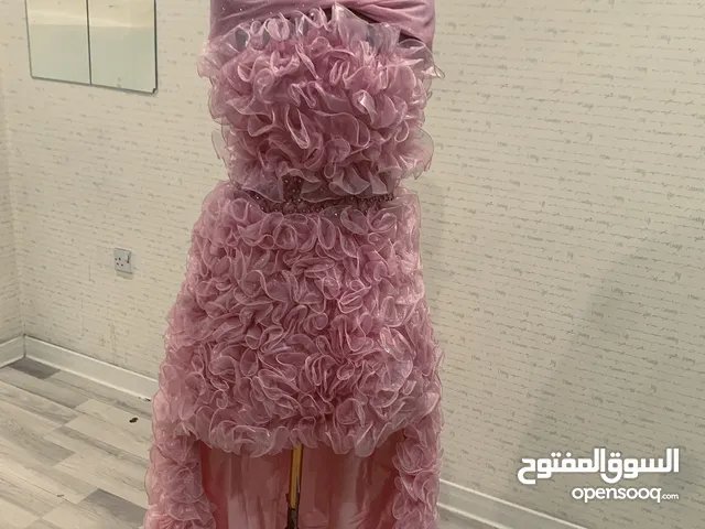 للبيع فستان وردي