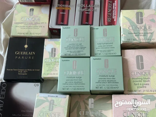 منتجات للتصفية متنوعة للعناية بالبشرة ومكياج اصلي Clearance items original product