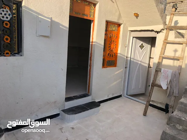 100 m2 2 Bedrooms Townhouse for Rent in Basra Abu Al-Khaseeb