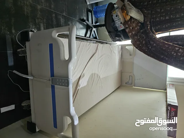 سرير طبي استخدام 3 شهور