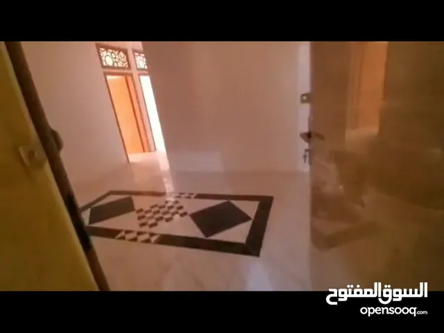200 m2 4 Bedrooms Apartments for Rent in Sana'a Asbahi