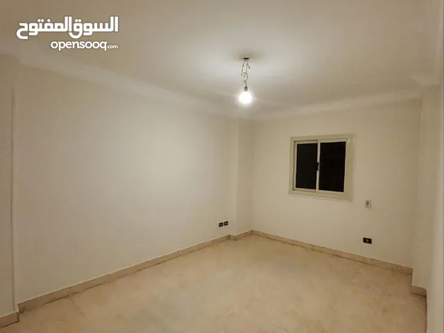 240 m2 5 Bedrooms Apartments for Sale in Cairo Maadi