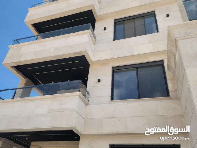 240 m2 4 Bedrooms Apartments for Sale in Amman Al-Shabah